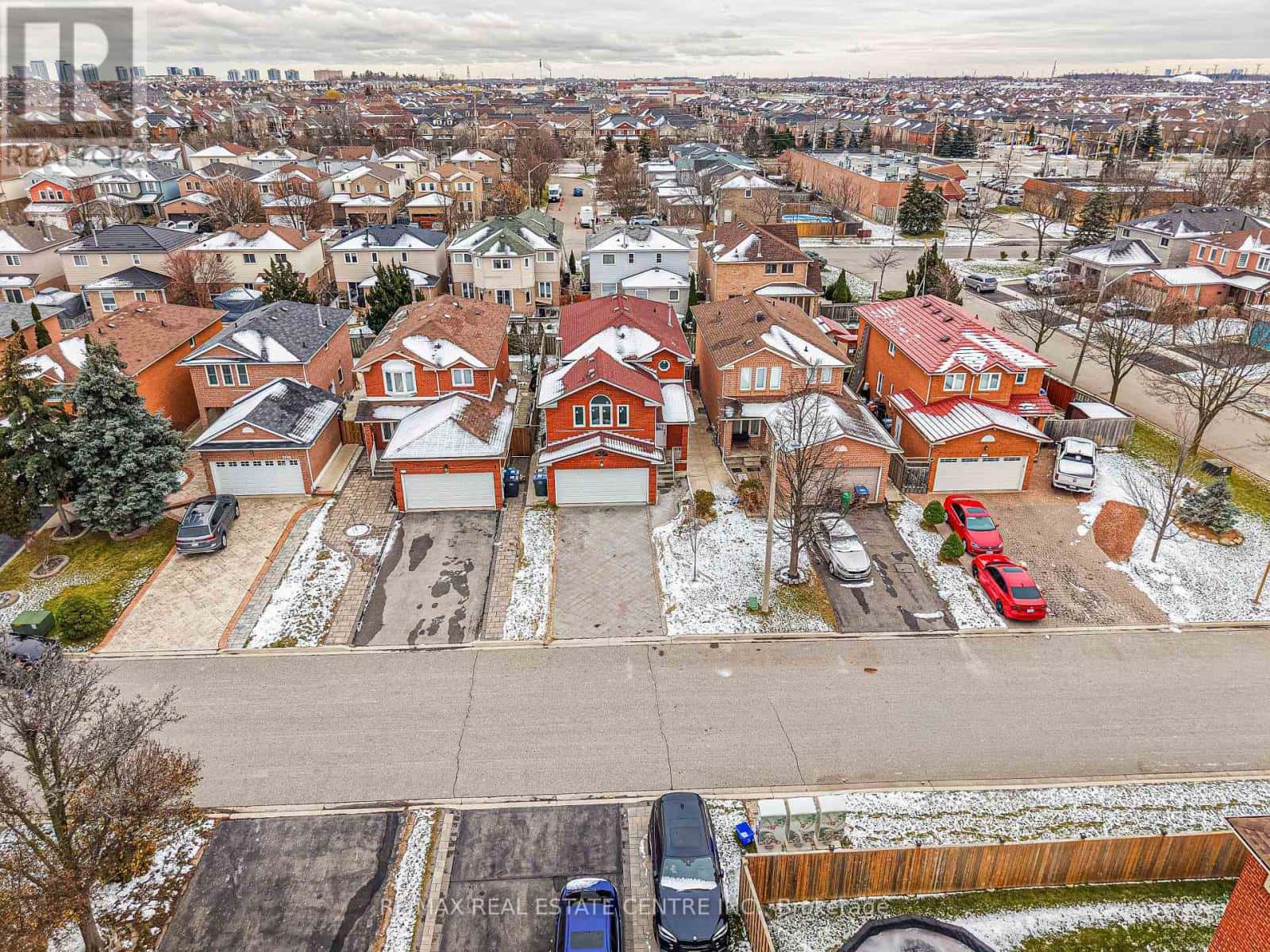 3316 LADY SLIPPER COURT — Mississauga (Lisgar), Ontario - Photo 2 of 49