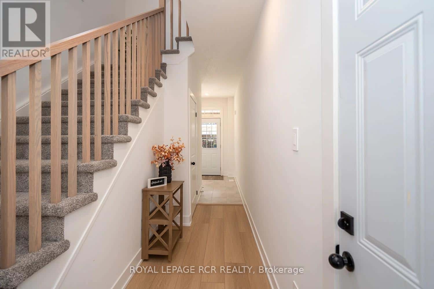 12 - 690 BROADWAY AVENUE — Orangeville, Ontario - Photo 2 of 24