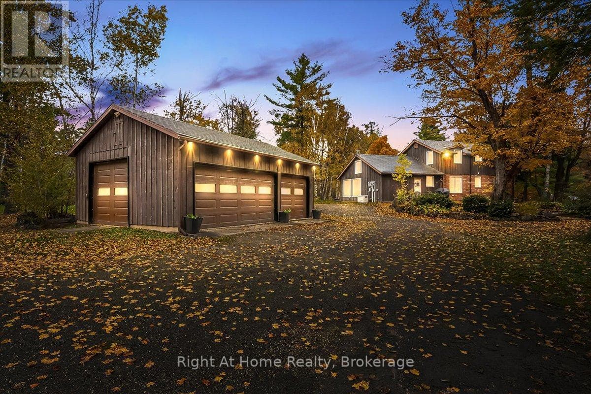 9658 SECOND LINE — Milton, Ontario - Main photo