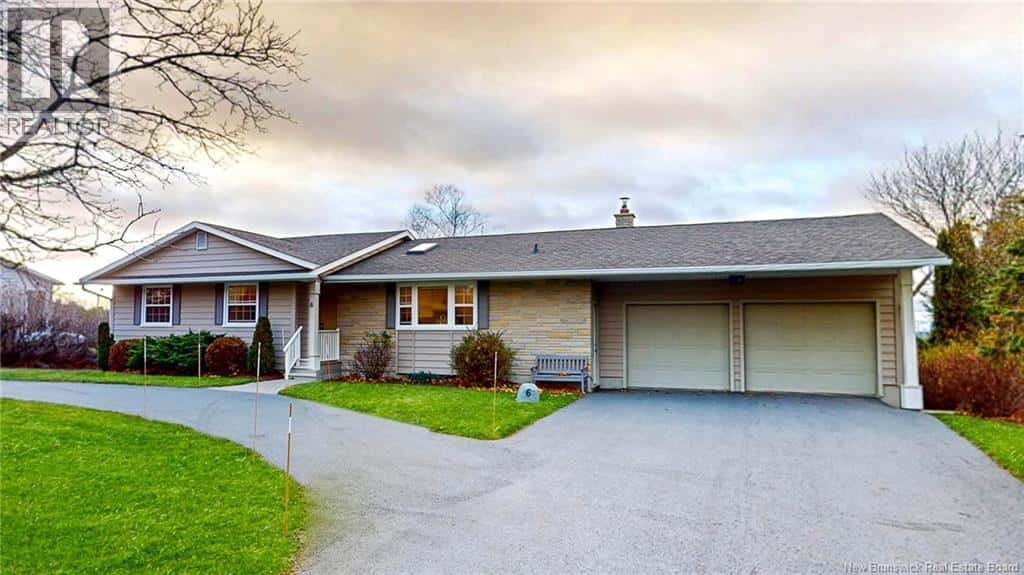 6 BURNETT Terrace — Rothesay, New Brunswick - Photo 2 of 31