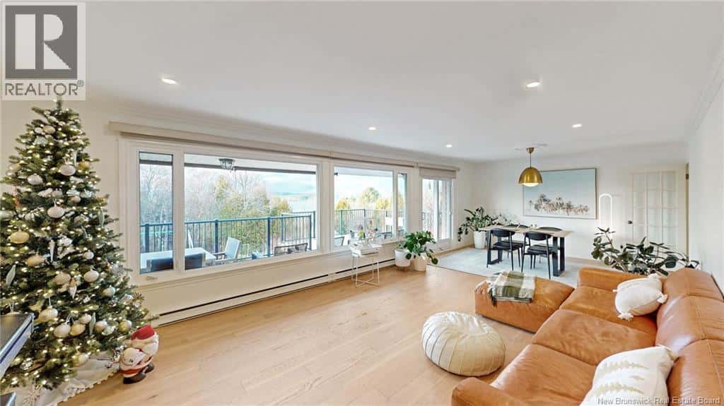 6 BURNETT Terrace — Rothesay, New Brunswick - Photo 3 of 31