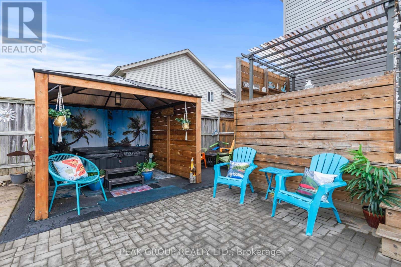 427 TRILLIUM AVENUE — Welland (West Welland), Ontario - Photo 4 of 46