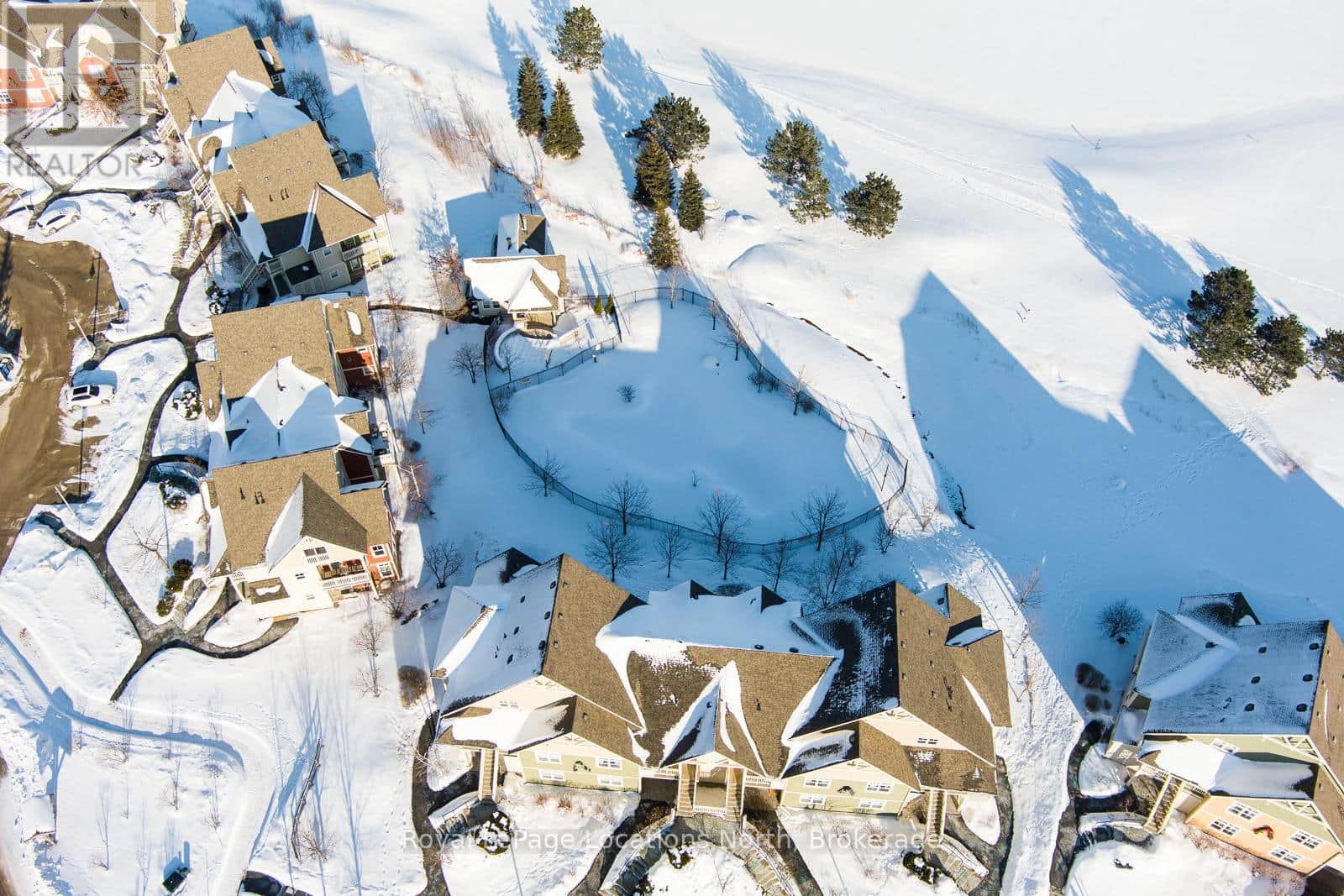 221 - 125 FAIRWAY COURT - Photo 5 of 18, Blue Mountains, Ontario