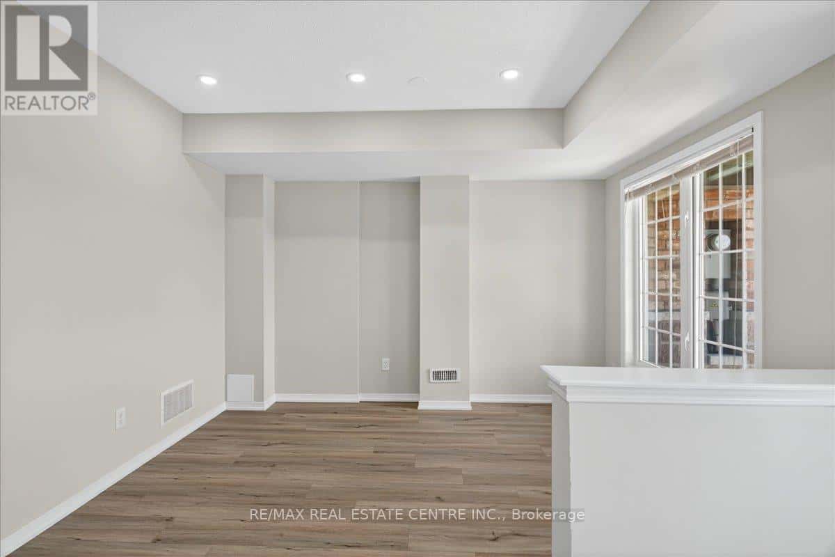 1373 SALEM ROAD N — Ajax (Northeast Ajax), Ontario - Photo 4 of 37