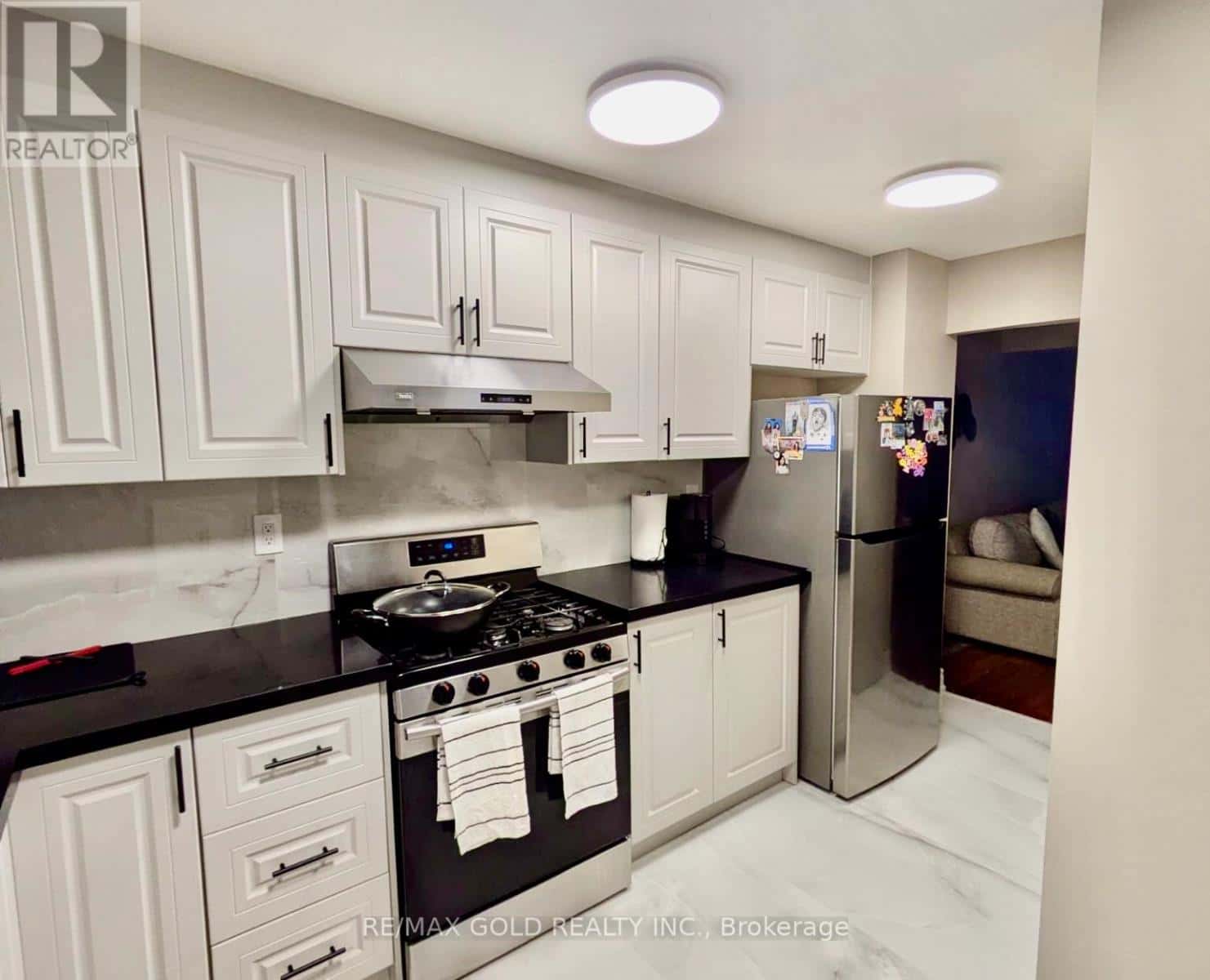 42 MURISON BOULEVARD — Toronto (Malvern), Ontario - Photo 5 of 48