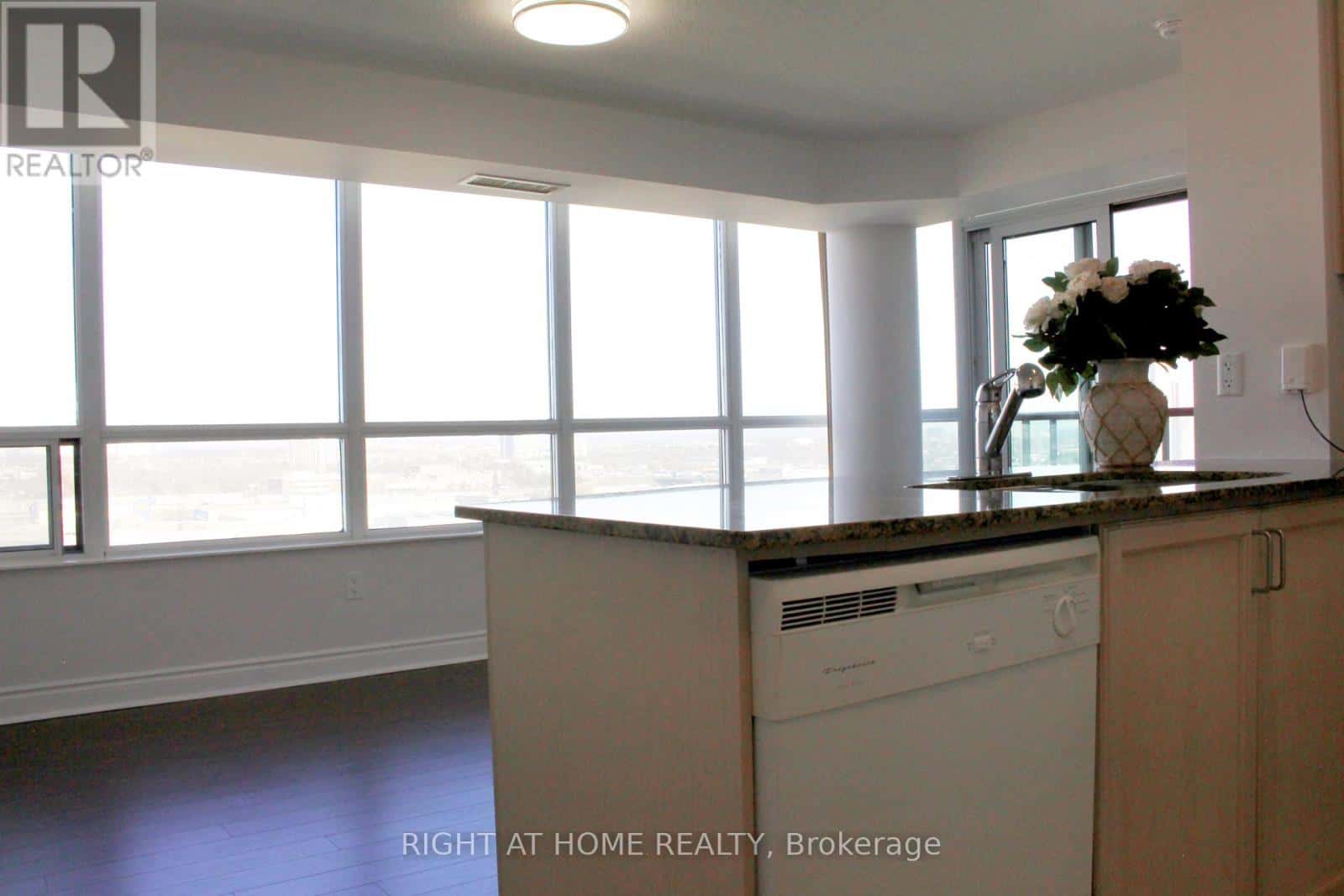 1204 - 50 BRIAN HARRISON WAY — Toronto (Bendale), Ontario - Photo 4 of 27