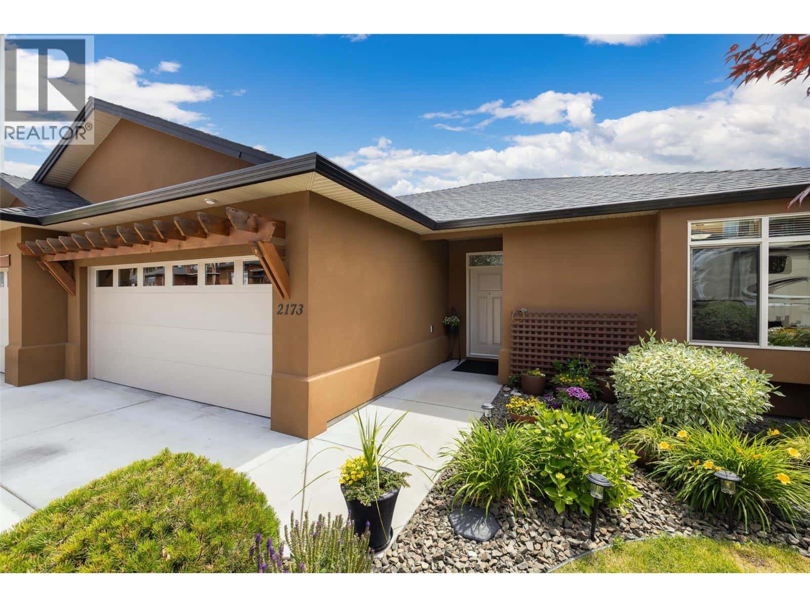 2173 Talavera Place — Westbank, British Columbia - Photo 3 of 63