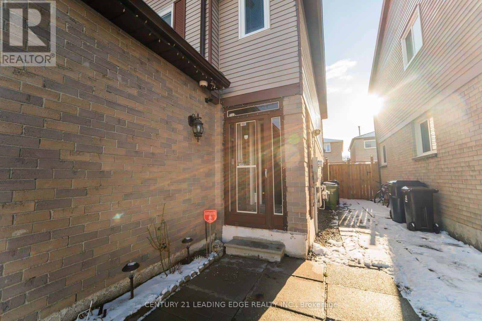 109 PLUMROSE PATHWAY — Toronto (Malvern), Ontario - Photo 3 of 45