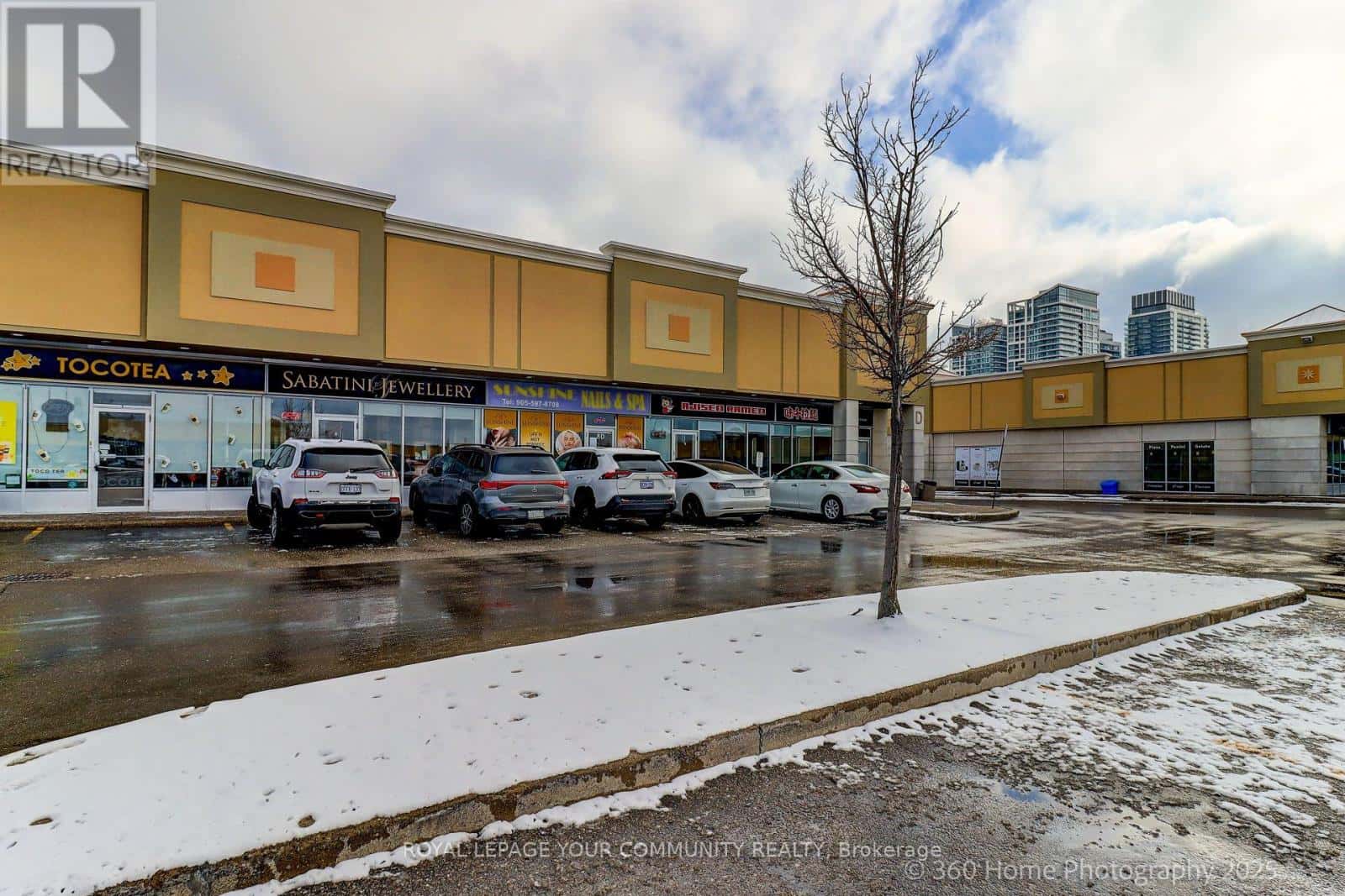 8 - 3175 RUTHERFORD ROAD — Vaughan (Vellore Village), Ontario - Photo 4 of 27