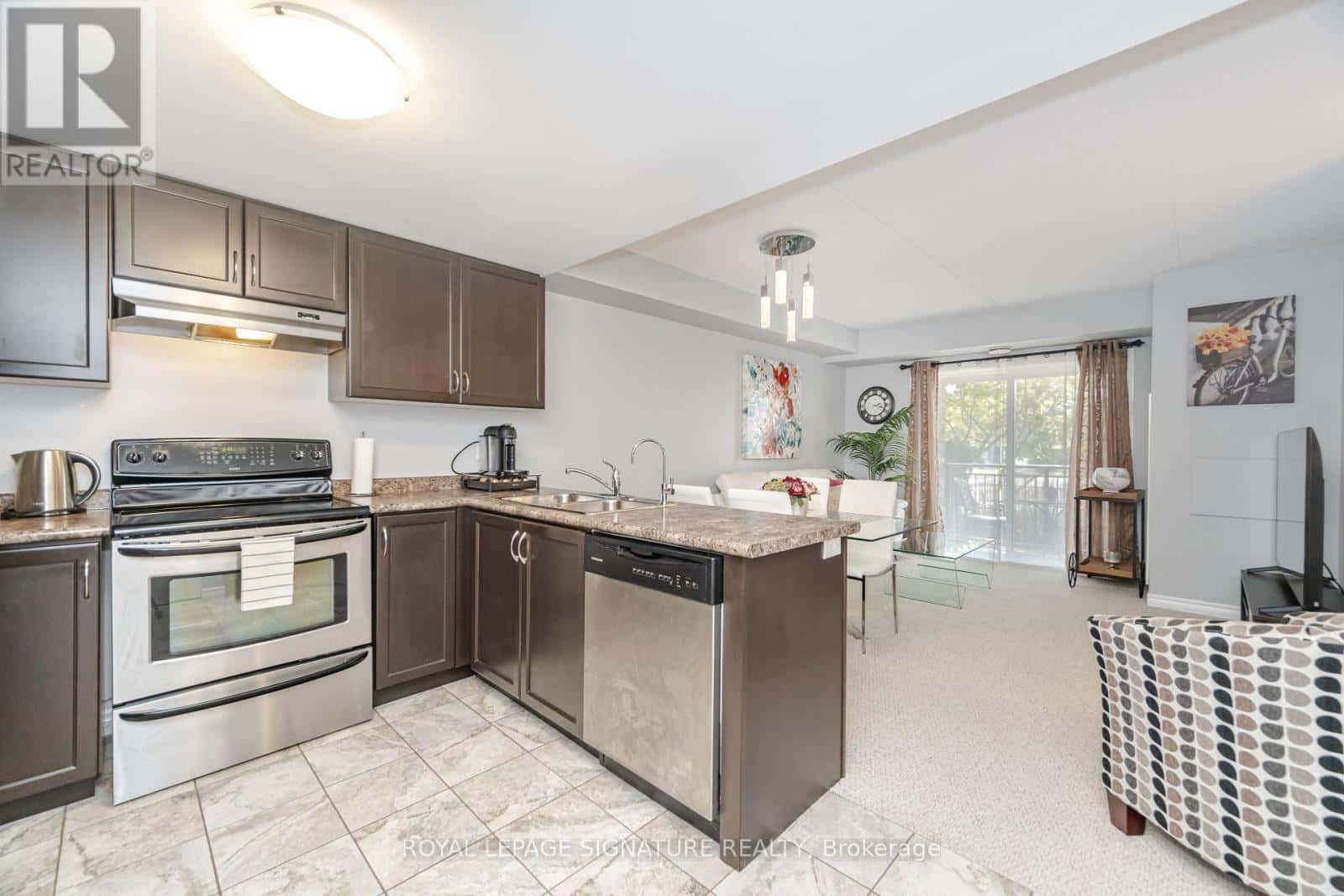 67 Kingsbury Square 111