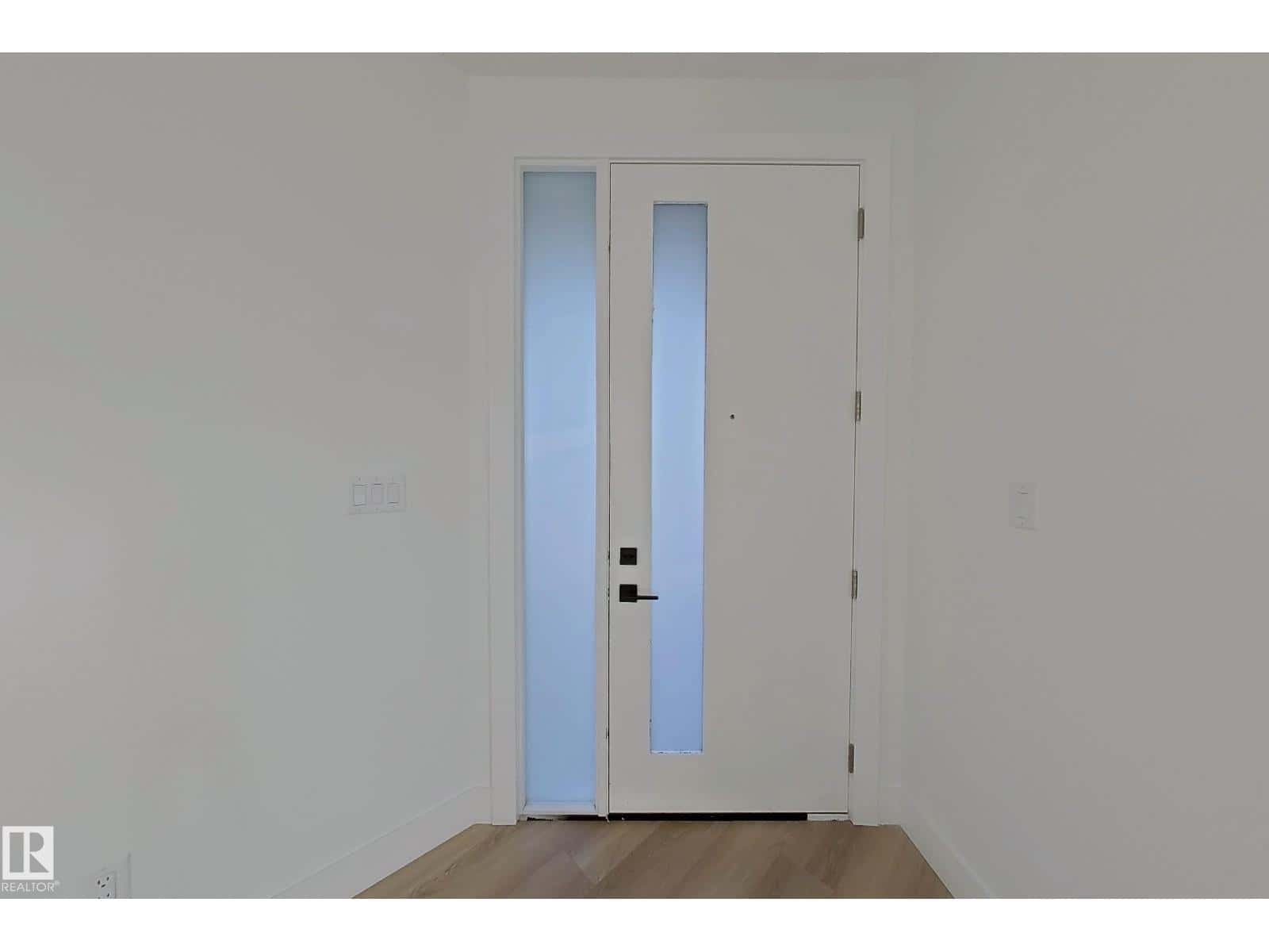 144 Edgewater Cir — Leduc, Alberta - Photo 5 of 52