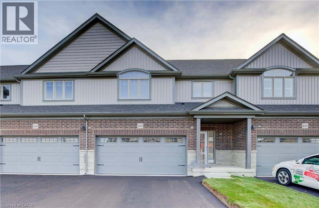 243 APPLEWOOD Street — Plattsville, Ontario - Photo 2 of 42