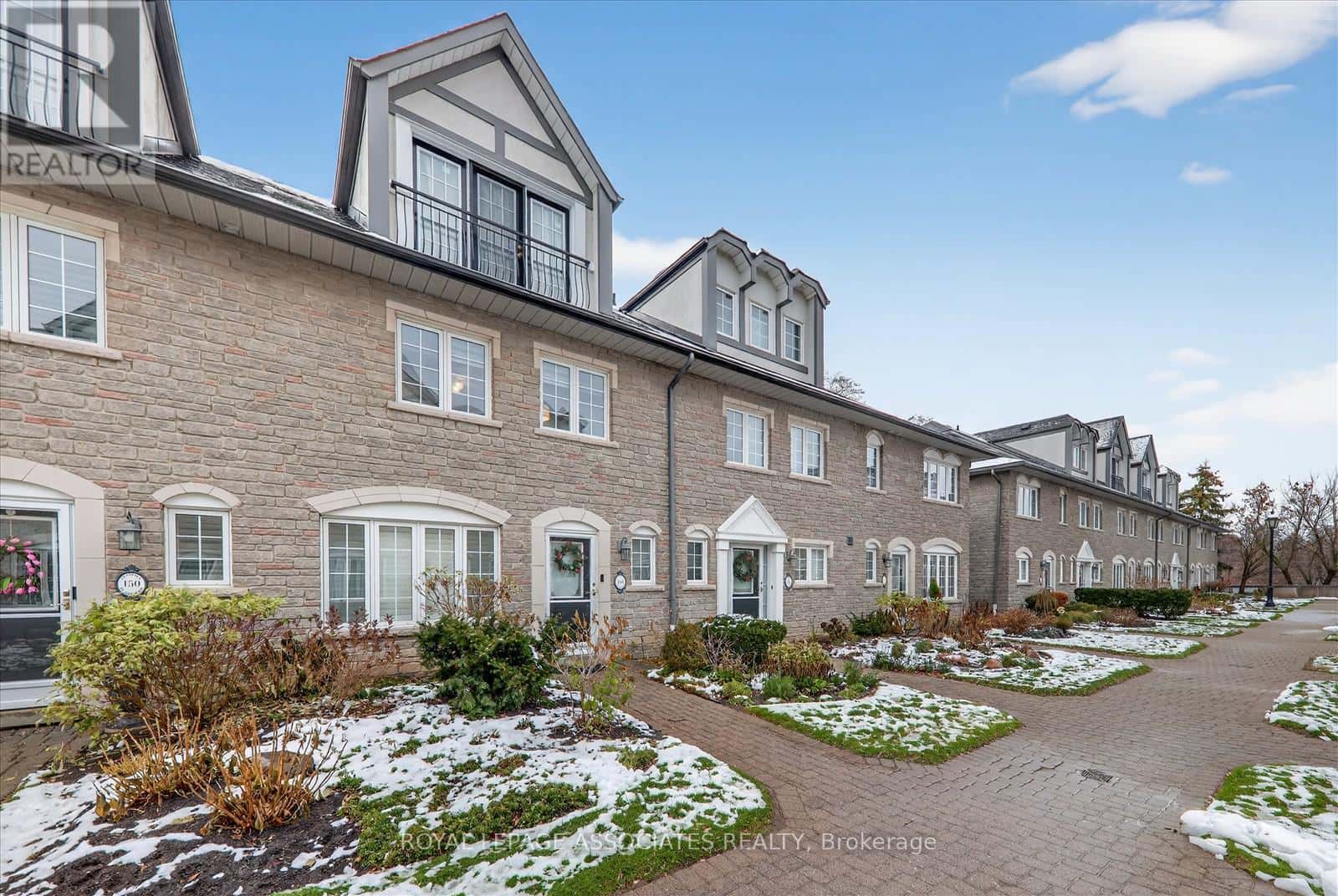 151 - 1995 ROYAL ROAD — Pickering (Village East), Ontario - Photo 2 of 48