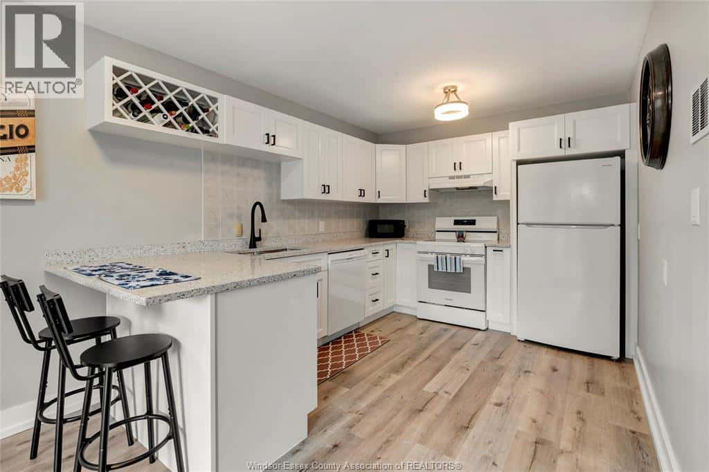 44 ROBSON ROAD Unit# 216 — Leamington, Ontario - Photo 4 of 33