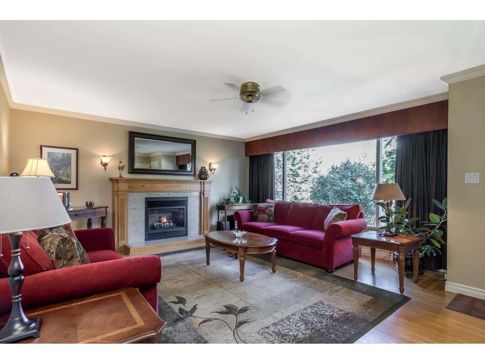 11564 97 AVENUE — Surrey, British Columbia - Photo 3 of 15