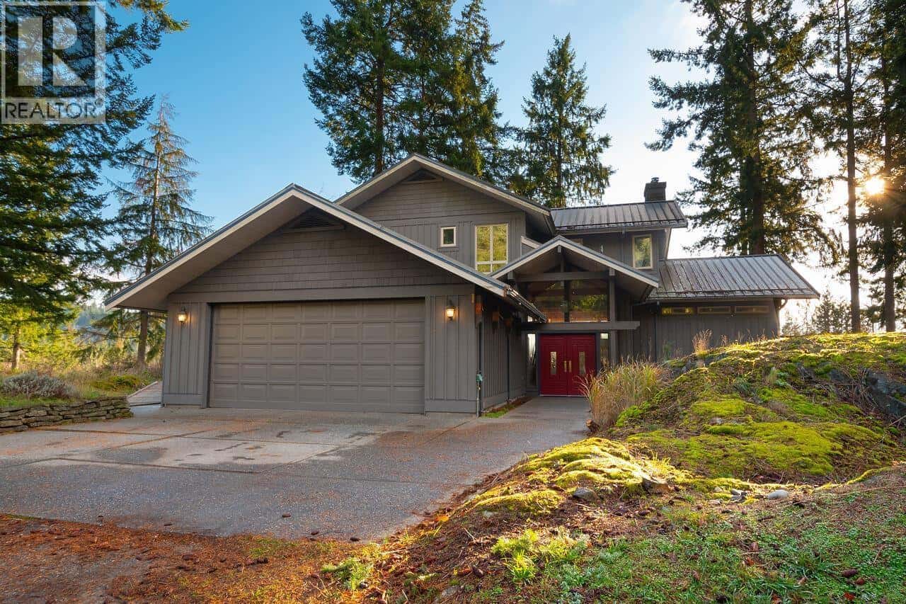 620 LAURA ROAD — Bowen Island, British Columbia - Photo 5 of 40