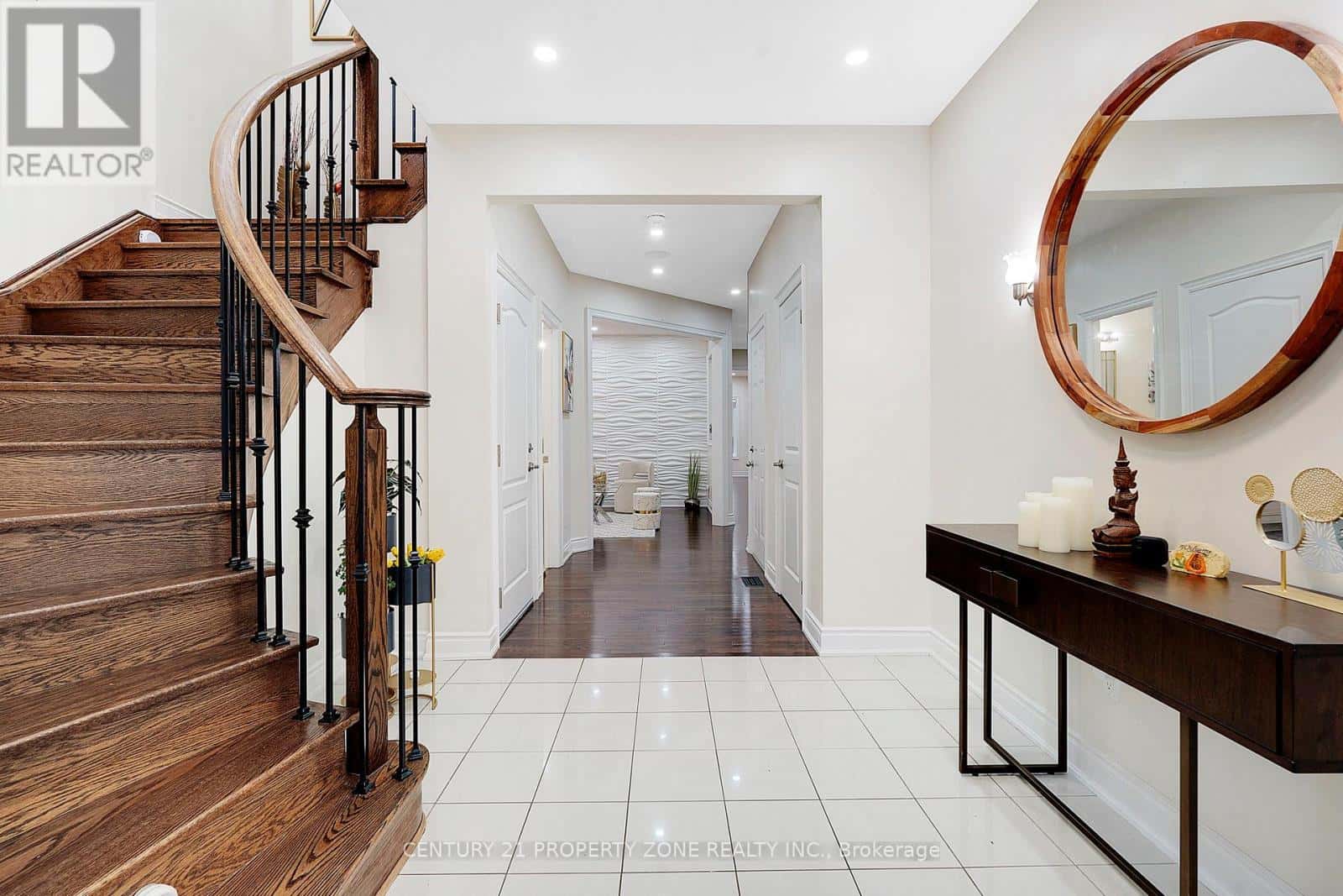 25 SELSDON STREET — Brampton (Credit Valley), Ontario - Photo 4 of 45