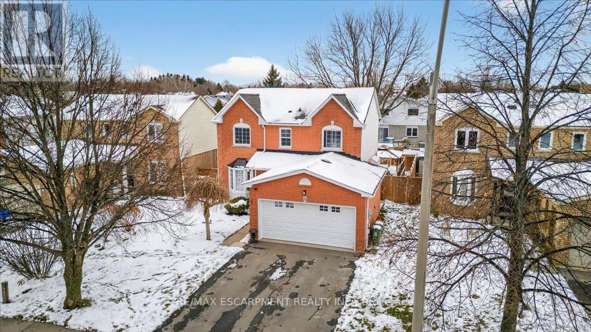 71 ROYALEDGE WAY — Hamilton (Waterdown), Ontario - Photo 5 of 45