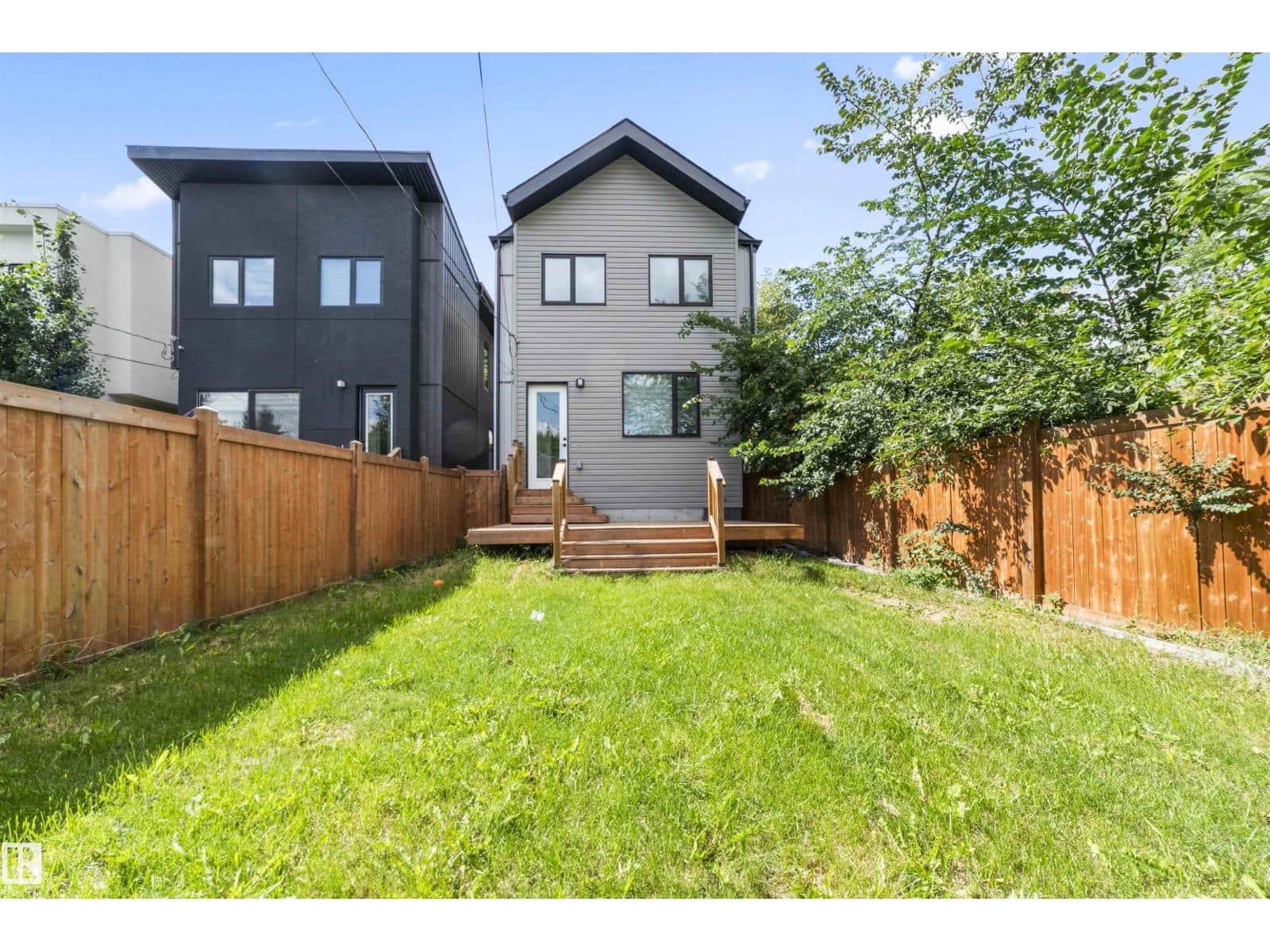 10537 136 ST NW - Photo 4 of 40, Edmonton, Alberta