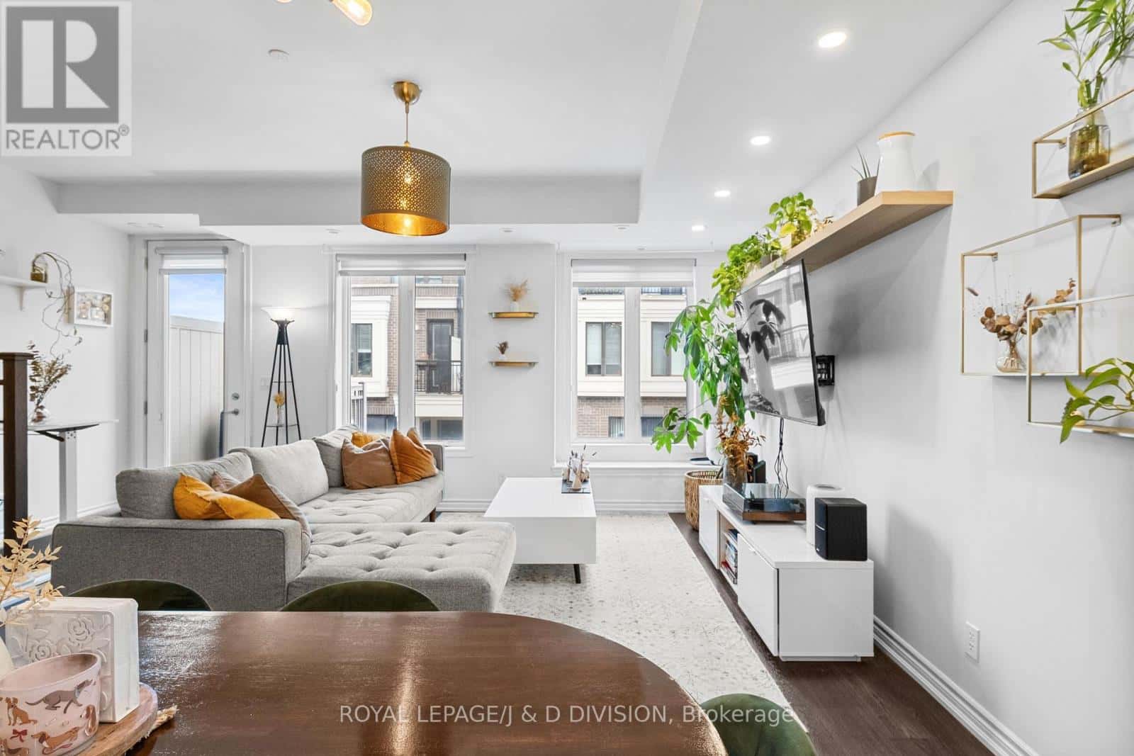 TH4 - 120 LONG BRANCH AVENUE — Toronto (Long Branch), Ontario - Photo 4 of 42