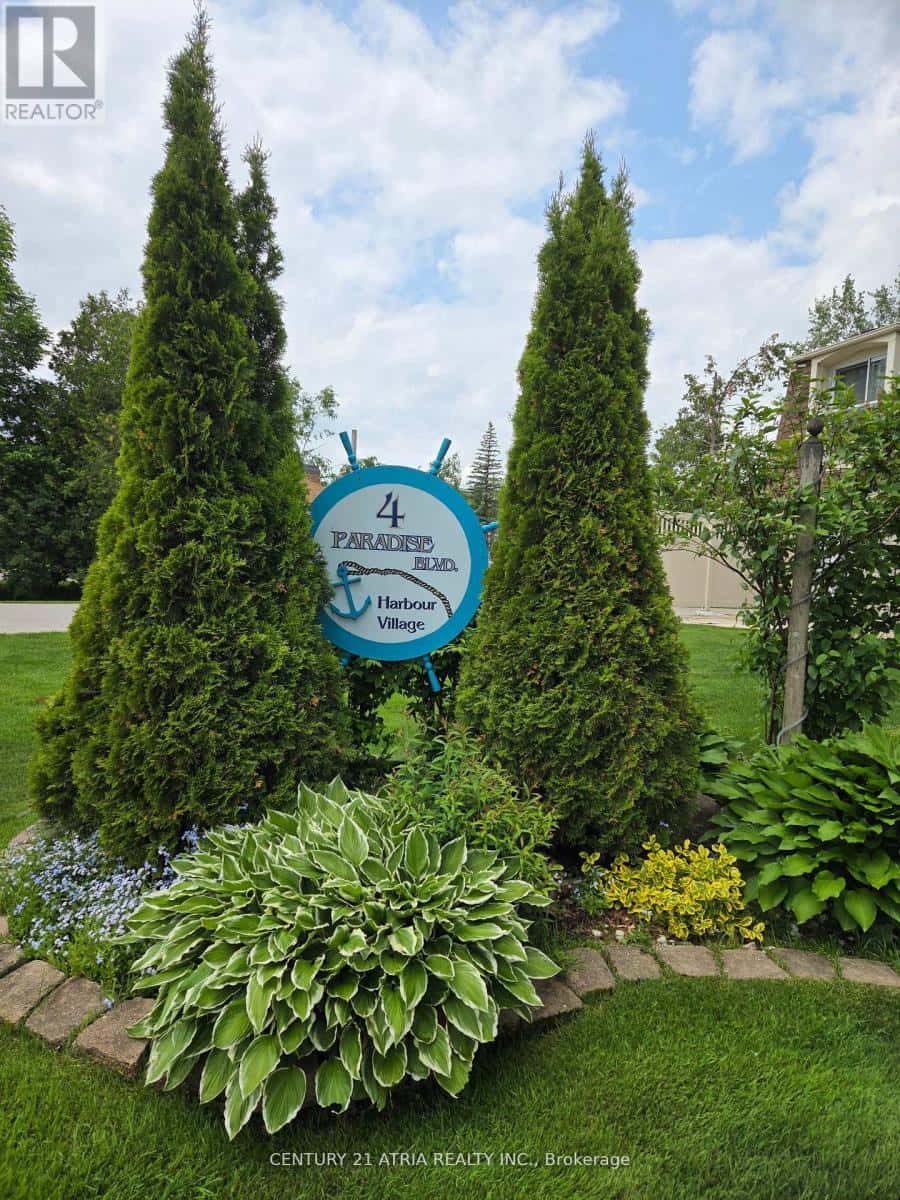 4 Paradise Boulevard 24