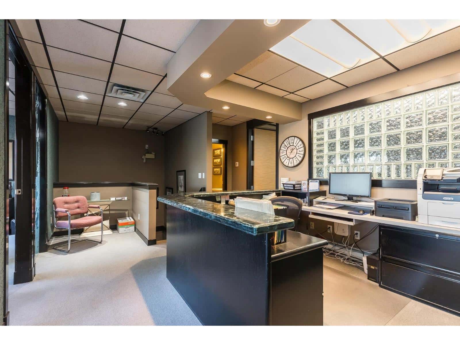 Surrey, British Columbia — Surrey, British Columbia - Photo 5 of 18