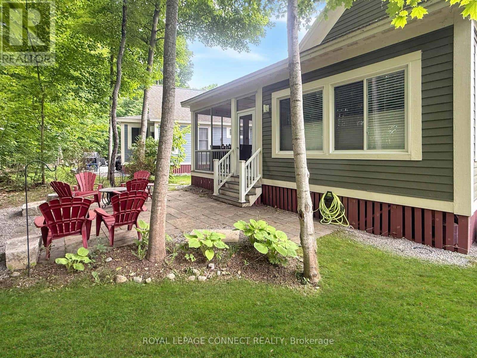 209 - 50 HOLLOW LANE — Prince Edward County (Athol Ward), Ontario - Photo 3 of 40