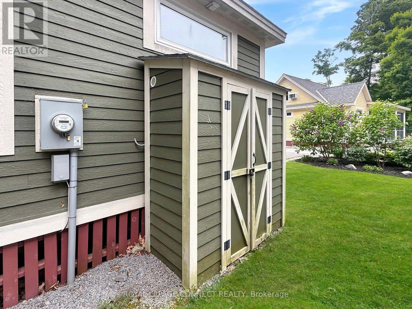 209 - 50 HOLLOW LANE — Prince Edward County (Athol Ward), Ontario - Photo 4 of 40