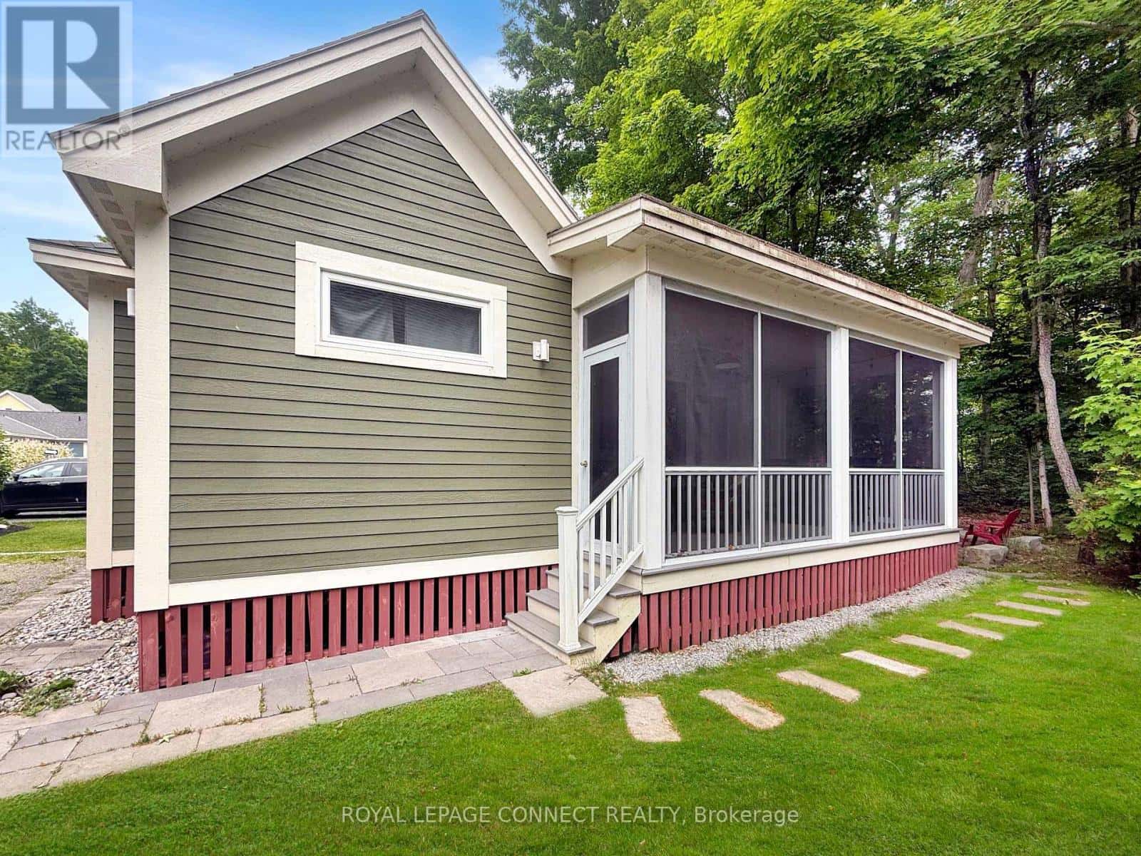 209 - 50 HOLLOW LANE — Prince Edward County (Athol Ward), Ontario - Photo 5 of 40