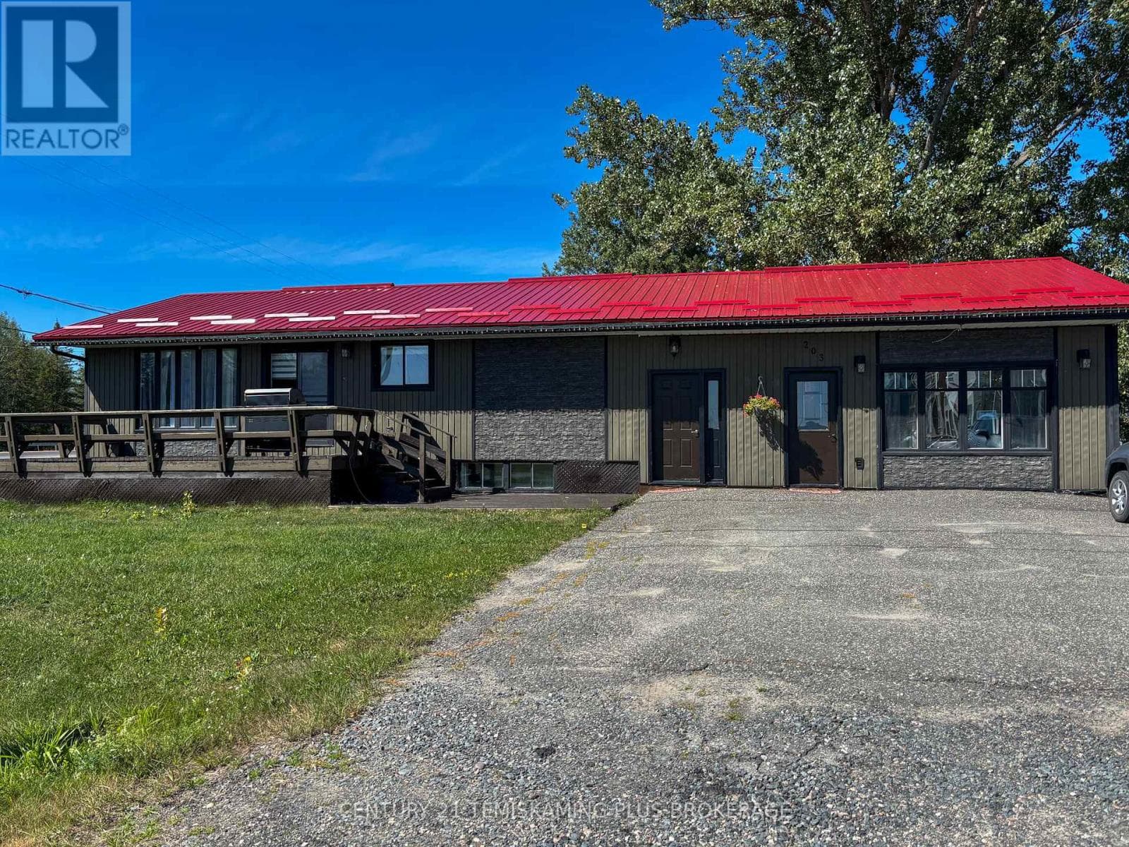 203 ROLAND ROAD — Temiskaming Shores (New Liskeard), Ontario - Main photo