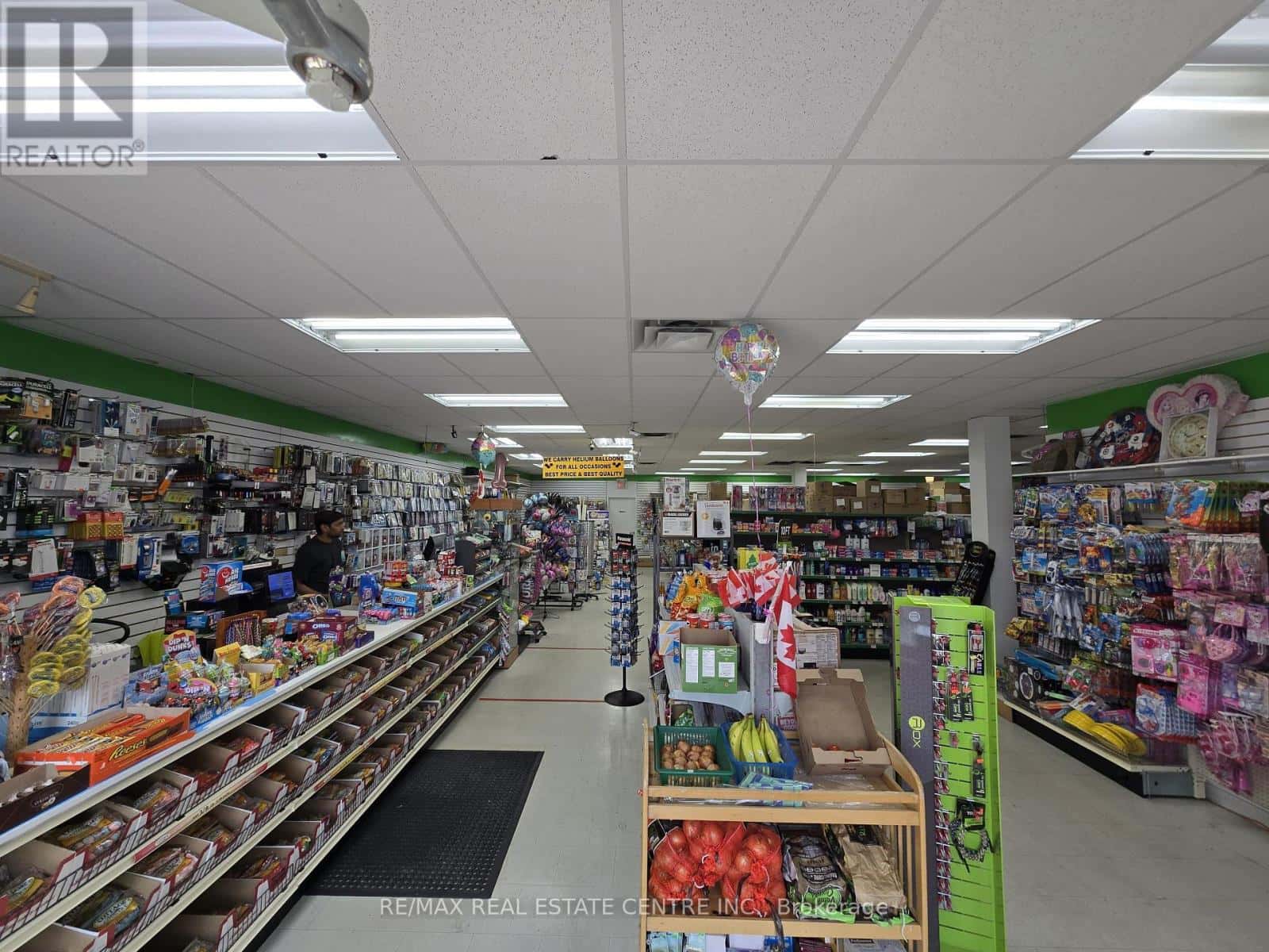 800 - 115 CHRISTOPHER DRIVE — Cambridge, Ontario - Photo 2 of 12