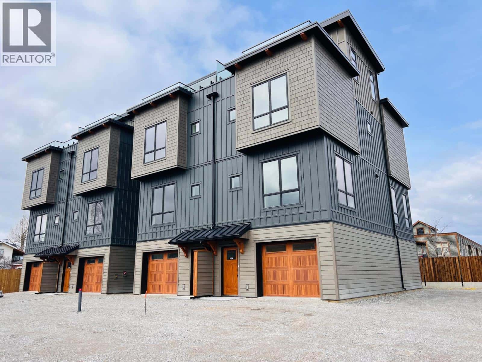 510 14TH Street Unit# 304 — Invermere, British Columbia - Photo 3 of 47