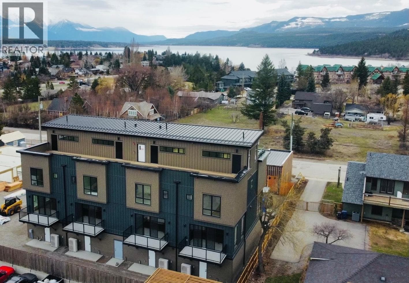 510 14TH Street Unit# 304 — Invermere, British Columbia - Main photo