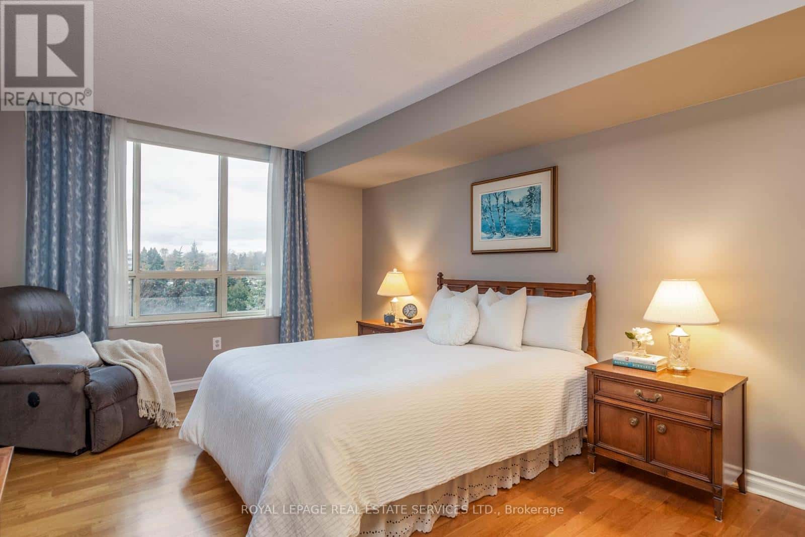 612 - 215 THE DONWAY WEST — Toronto (Banbury-Don Mills), Ontario - Photo 5 of 32