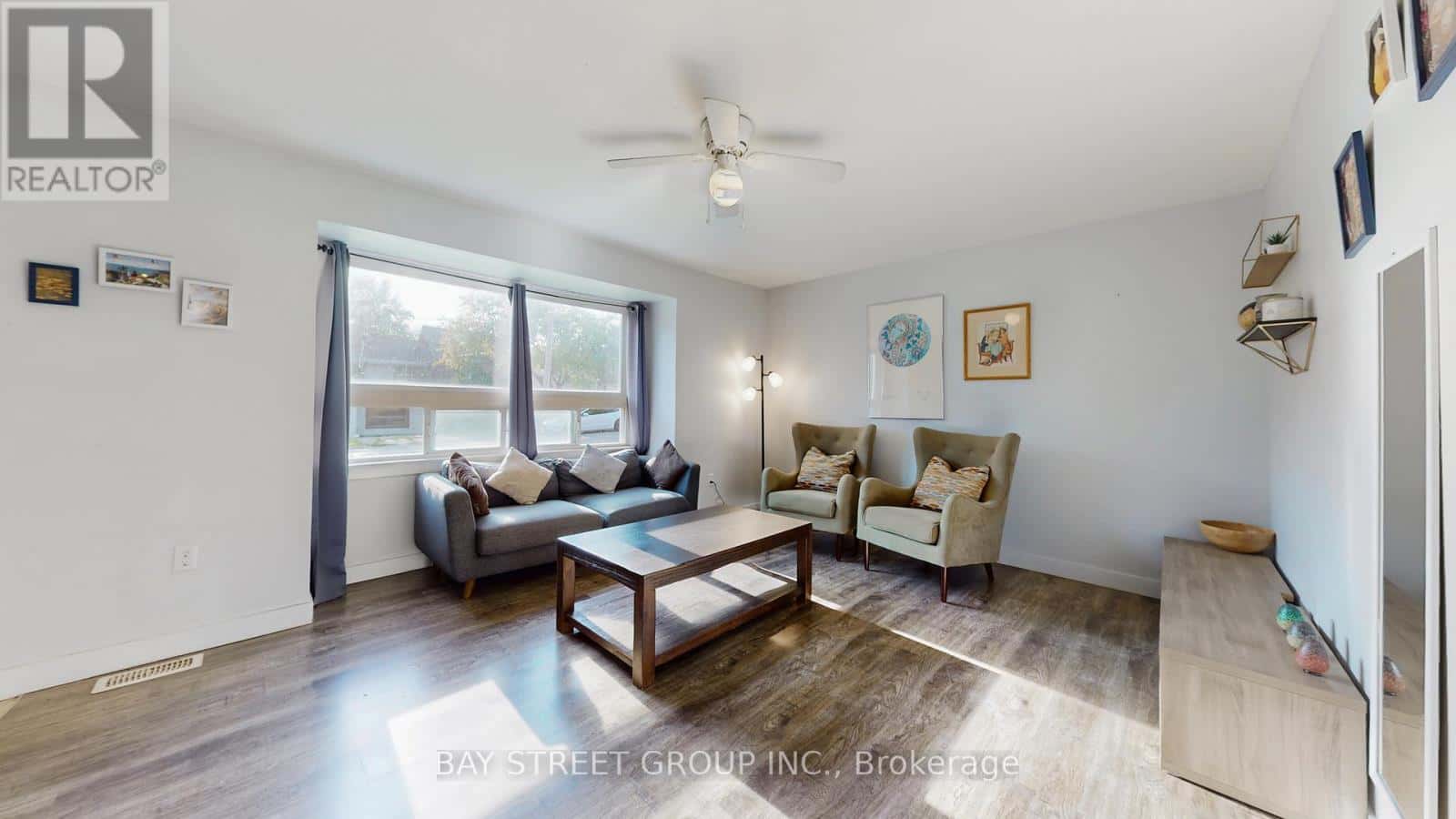 24 EMPIRE STREET — London East (East G), Ontario - Photo 5 of 50