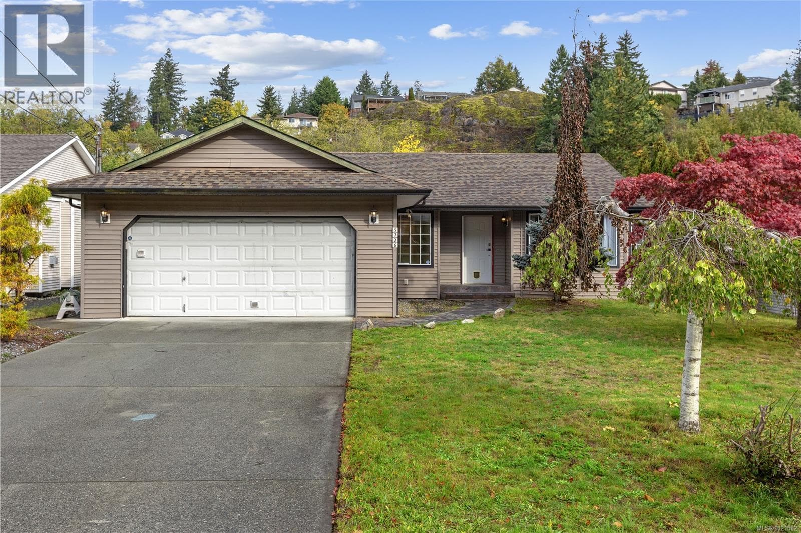 5726 Brookwood Dr — Nanaimo, British Columbia - Main photo