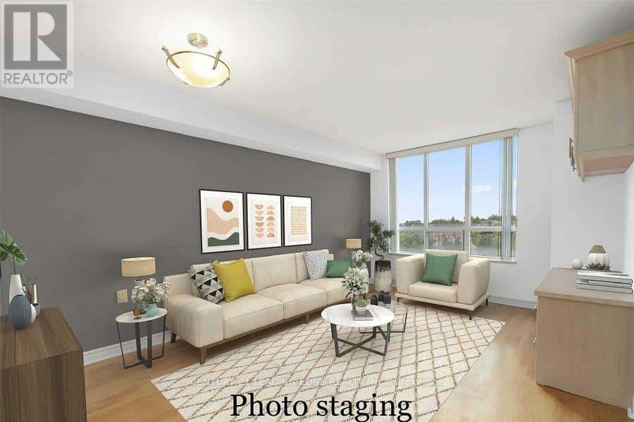 813 - 2627 MCCOWAN ROAD — Toronto (Agincourt North), Ontario - Photo 2 of 20