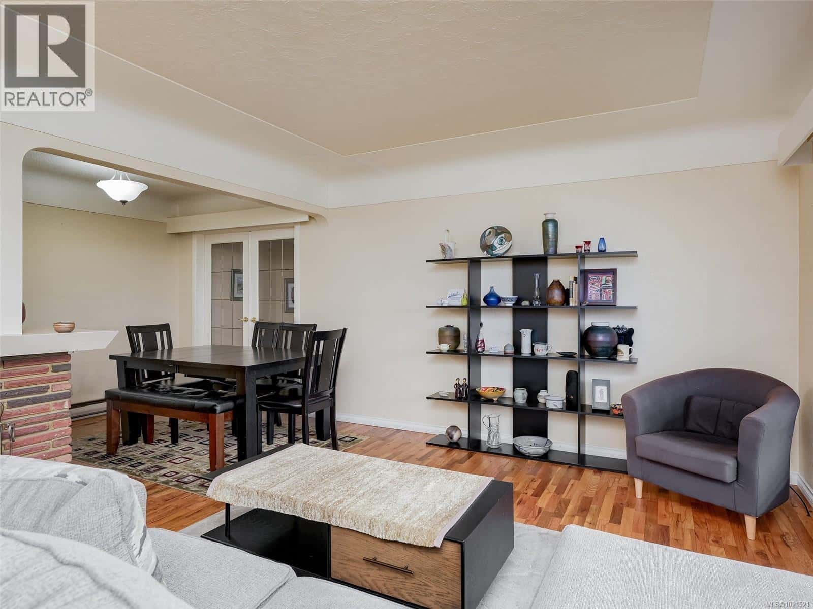 3201 Frechette St — Saanich, British Columbia - Photo 3 of 25