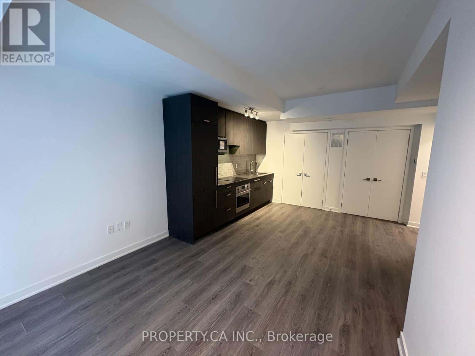 113 - 69 CURLEW DRIVE — Toronto (Parkwoods-Donalda), Ontario - Photo 3 of 22