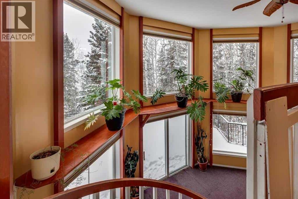 33542 RANGE ROAD 50 — Rural Mountain View County, Alberta - Photo 4 of 50