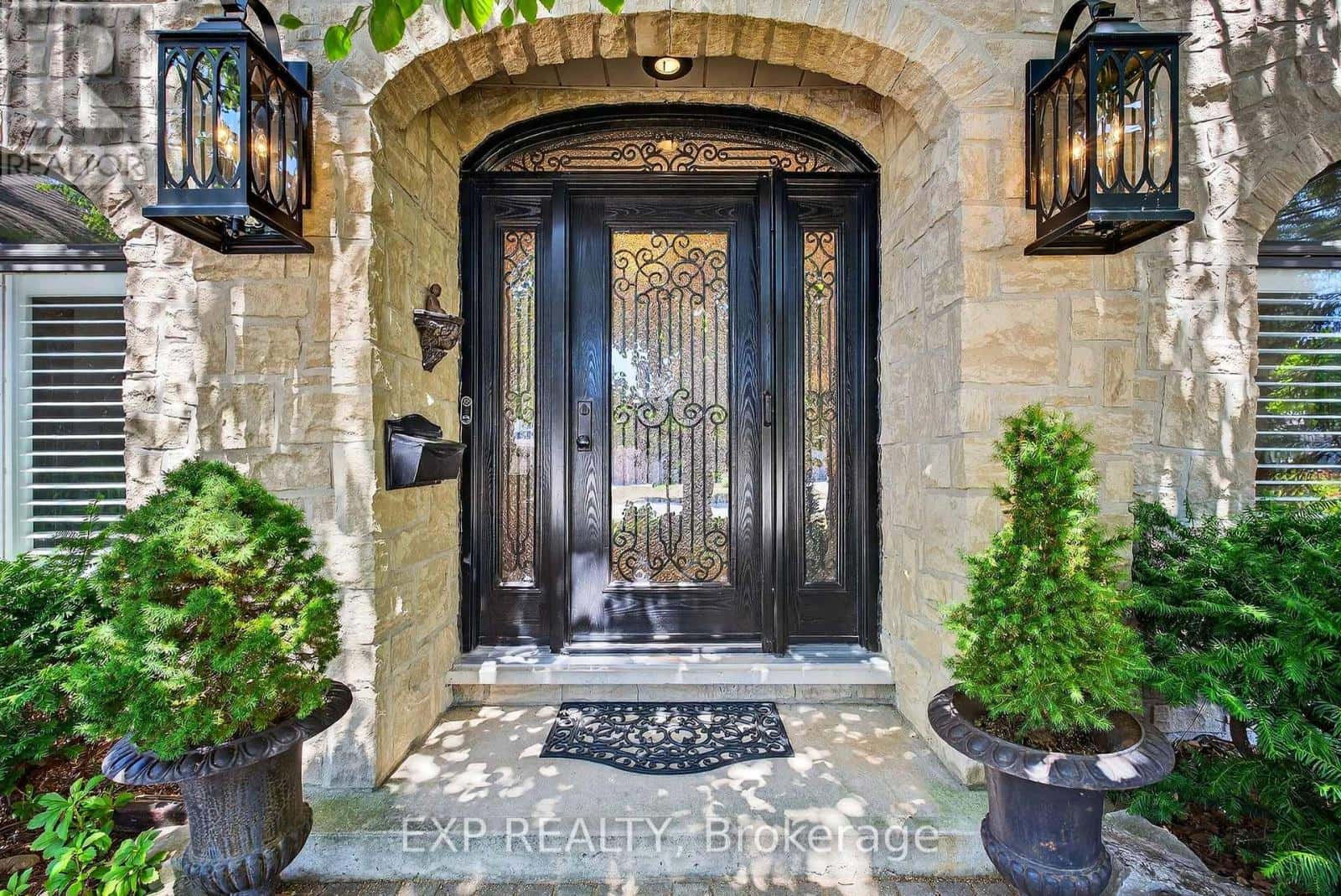 3914 CAROLYNN COURT — Lincoln (Lincoln-Jordan/Vineland), Ontario - Photo 5 of 50