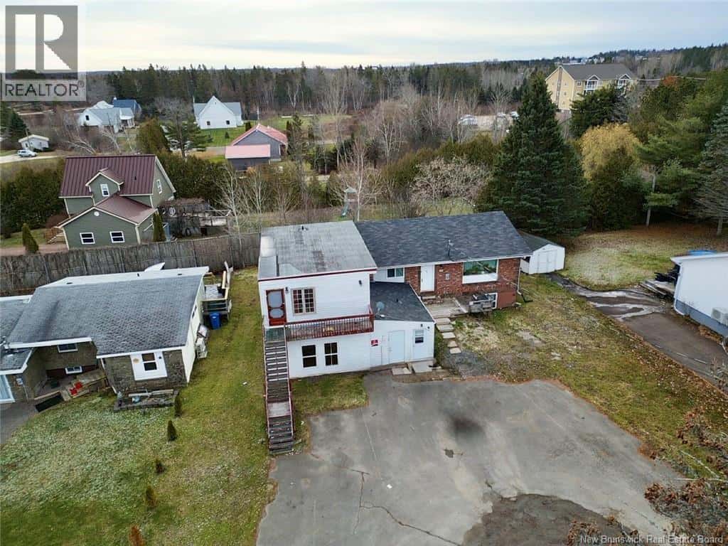 167 Dupuis Street — Shediac, New Brunswick - Photo 3 of 42