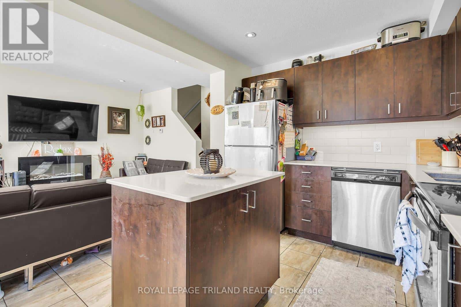 1310 MICHAEL CIRCLE — London East (East D), Ontario - Photo 5 of 28