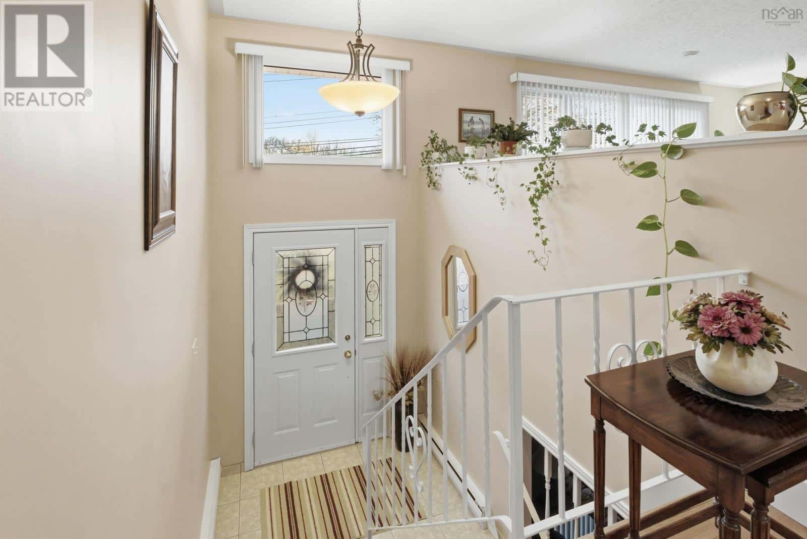 55 Oakmount Drive — Bedford, Nova Scotia - Photo 3 of 50