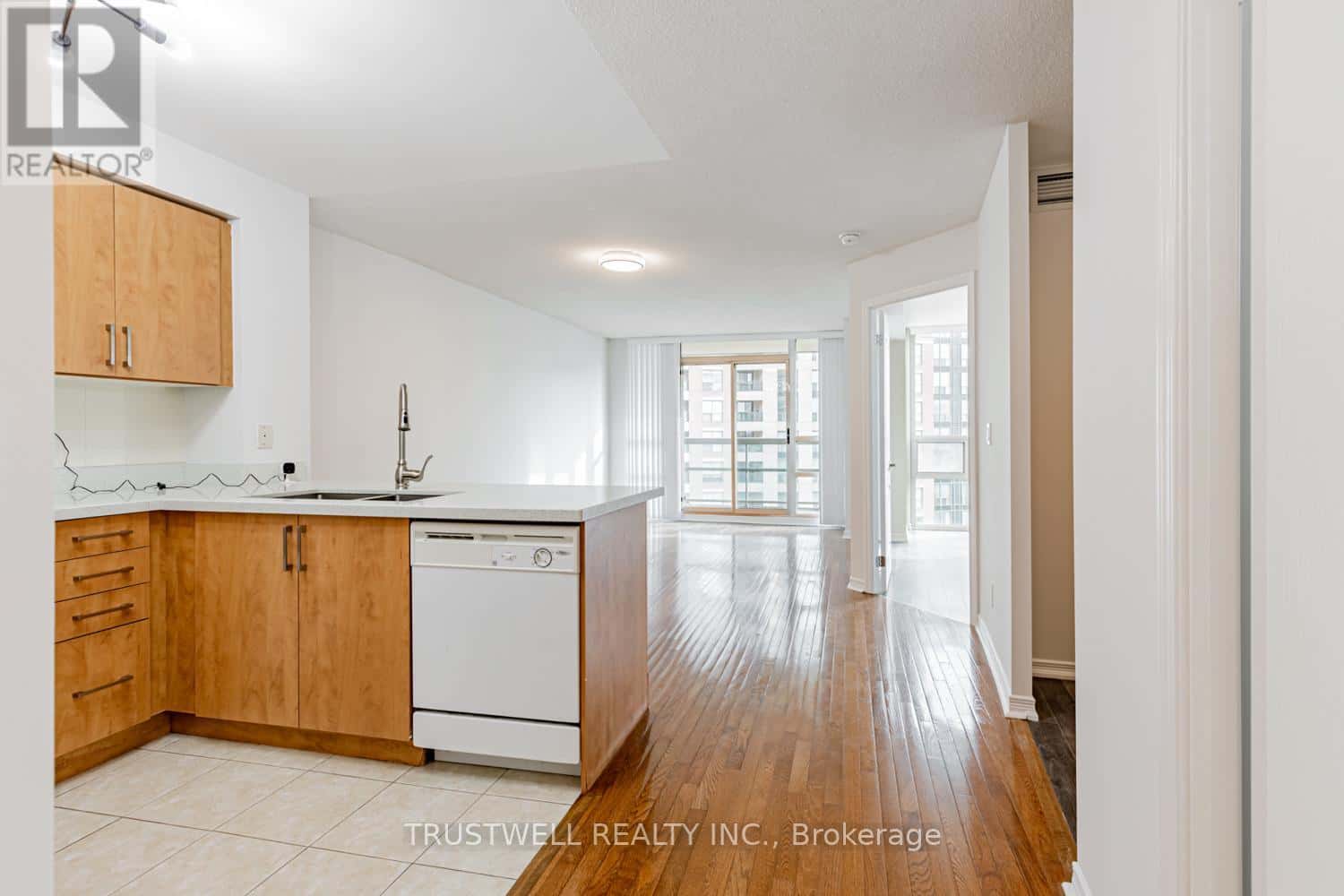 503 Beecroft Road 1803