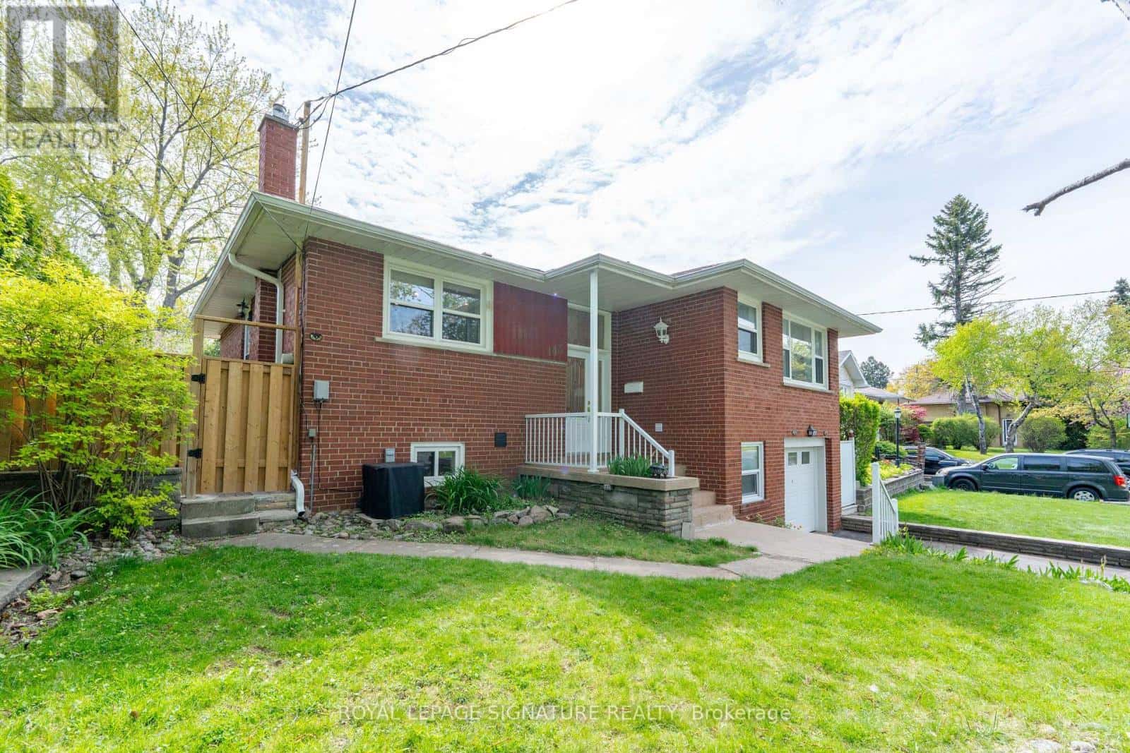 145 SLOANE AVENUE — Toronto (Victoria Village), Ontario - Photo 5 of 36