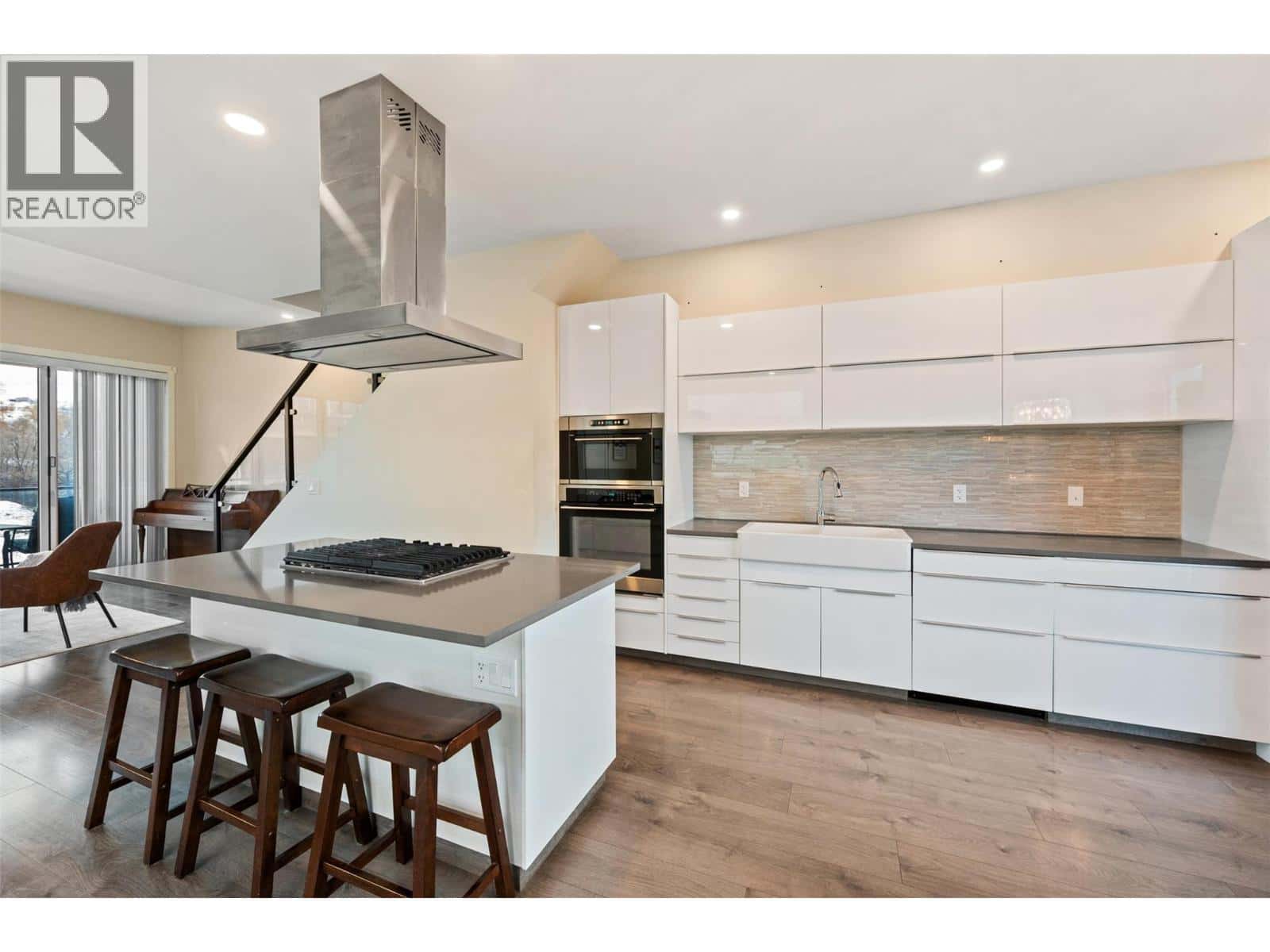 5995 Oliver Landing Crescent Unit# 5 — Oliver, British Columbia - Photo 2 of 27