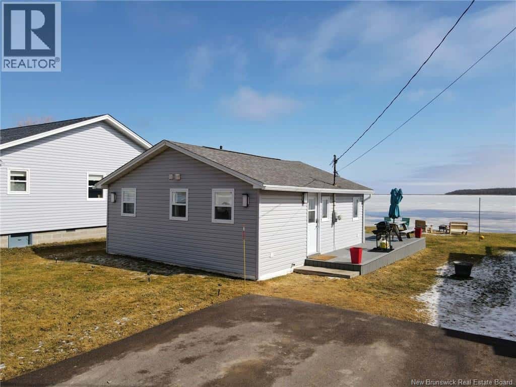 4 De La Mer Boulevard — Cocagne, New Brunswick - Photo 5 of 41