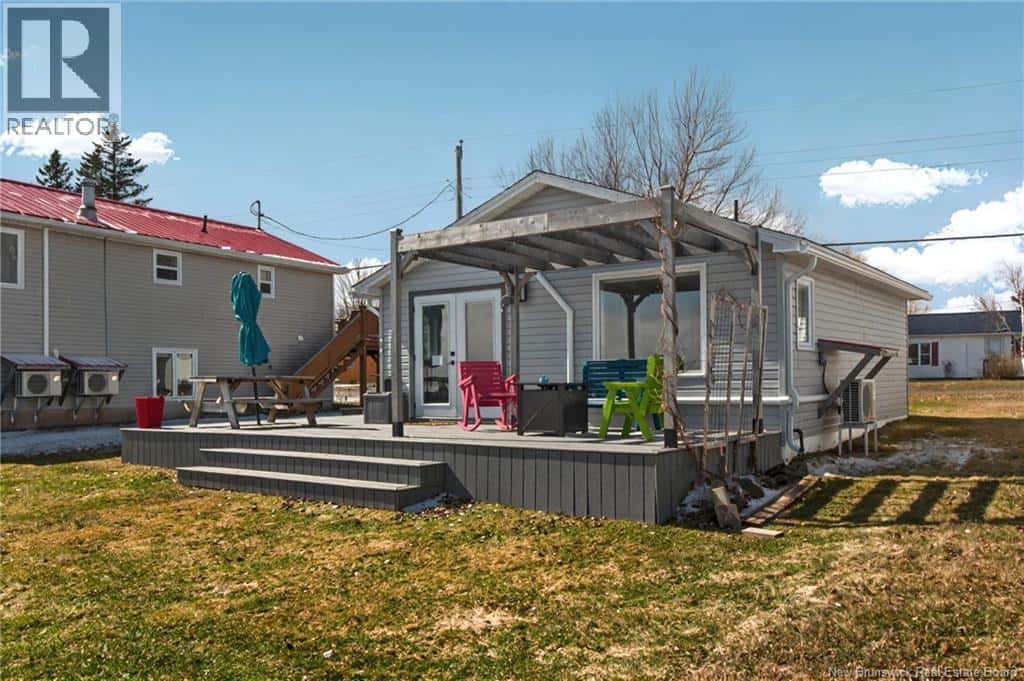 4 De La Mer Boulevard — Cocagne, New Brunswick - Photo 4 of 41