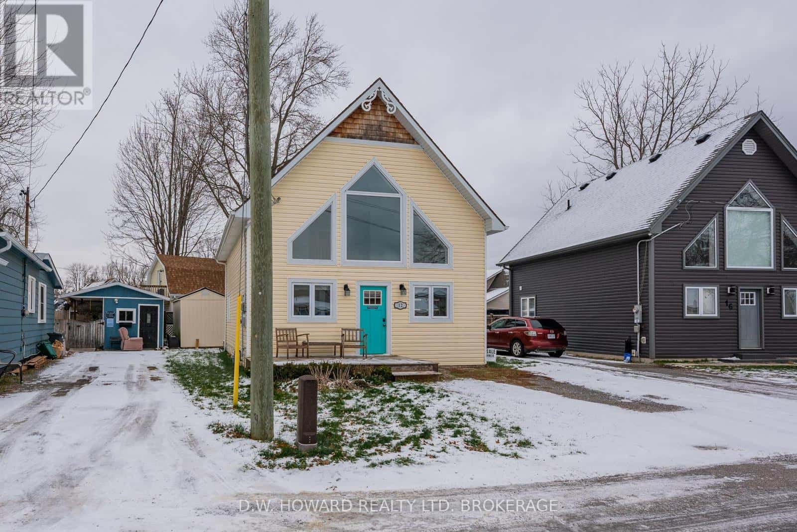 12 LOOMIS CRESCENT — Fort Erie (Crystal Beach), Ontario - Photo 3 of 43